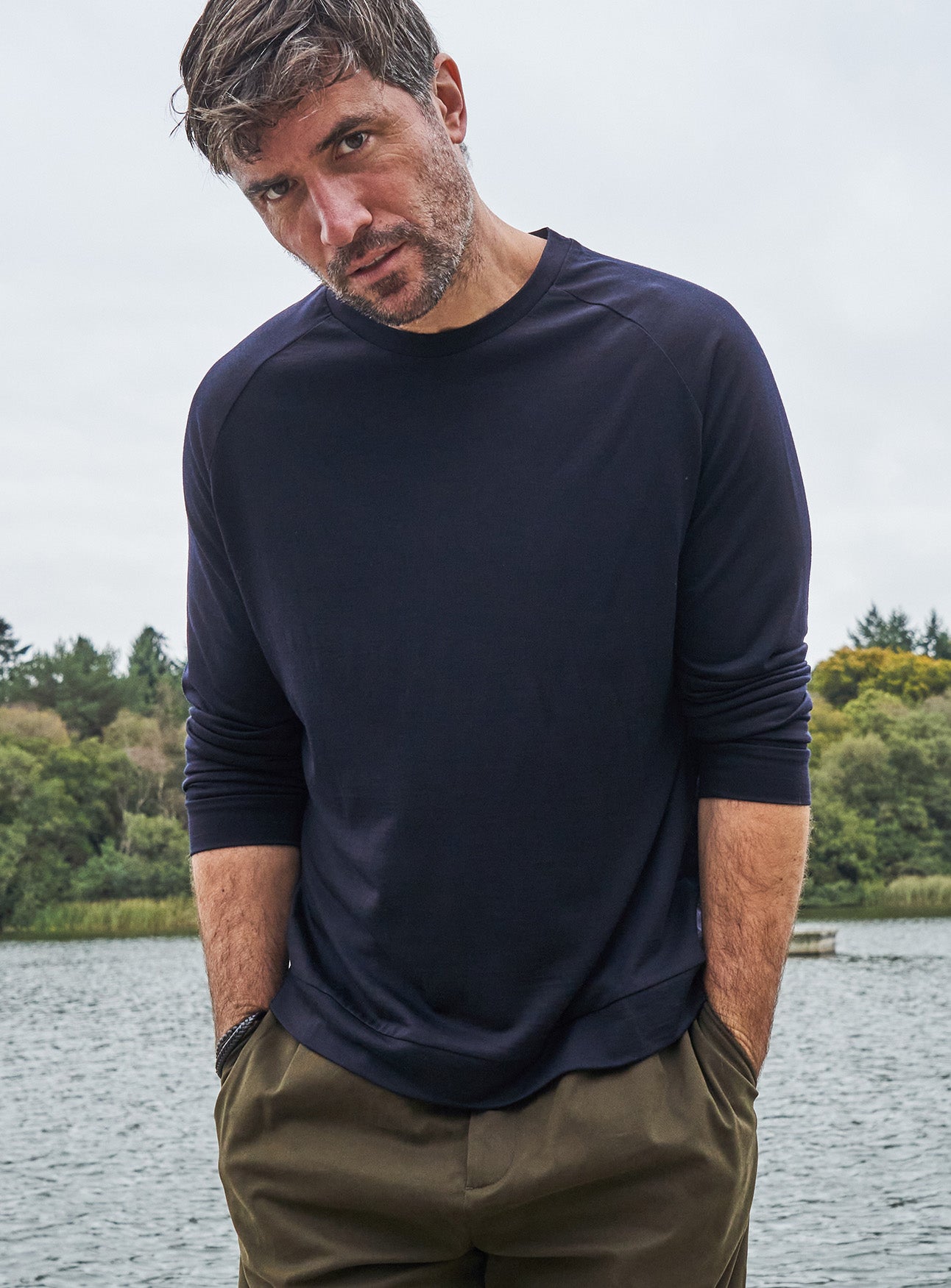 100% zq merino wool long sleeve navy shirt